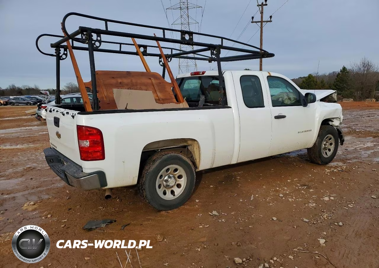 2011 Chevrolet Silverado C1500 VIN:1GCRCPEX0BZ454471 - 3