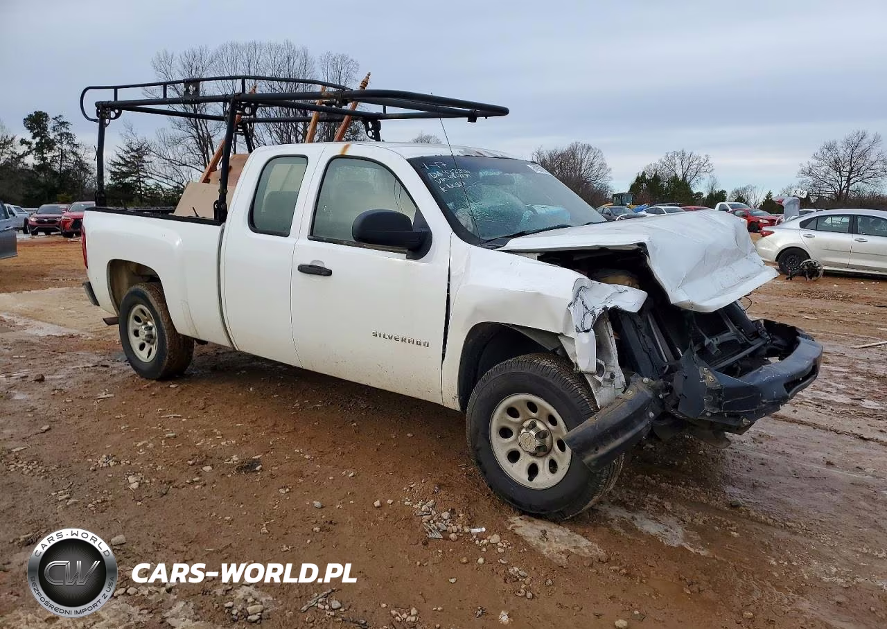 2011 Chevrolet Silverado C1500 VIN:1GCRCPEX0BZ454471 - 4