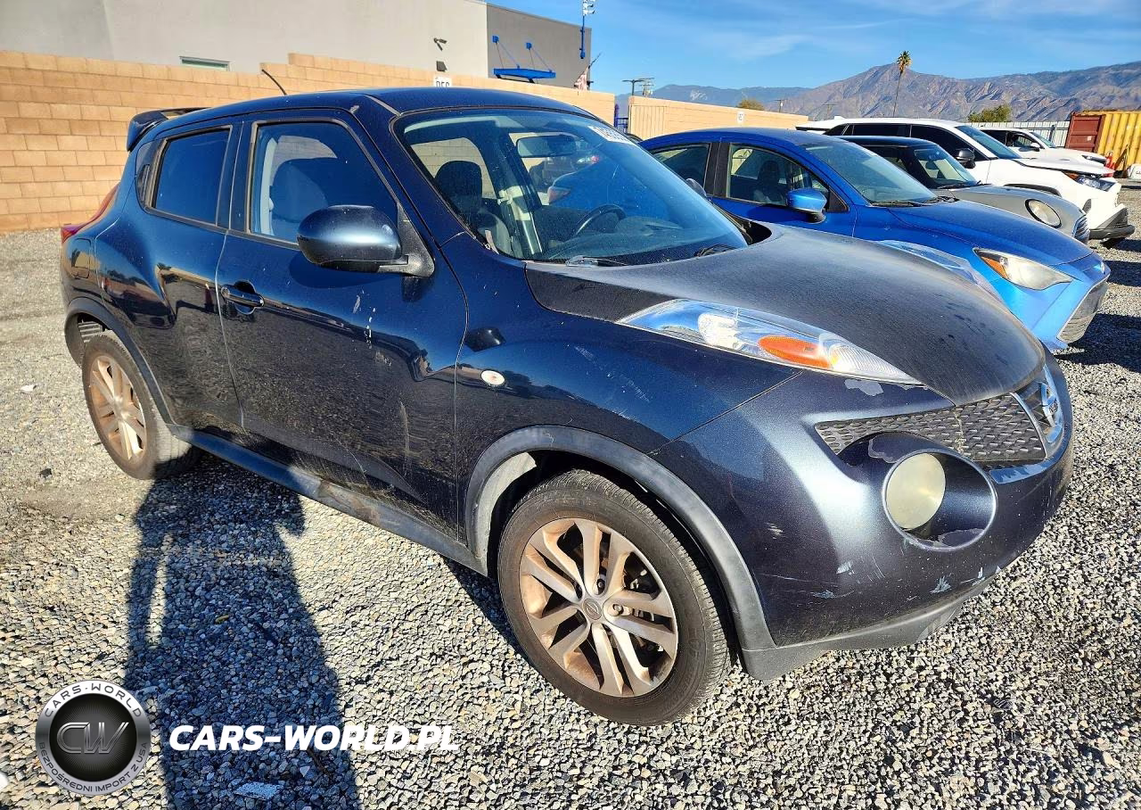 2011 Nissan Juke S VIN:JN8AF5MR3BT005398 - 4