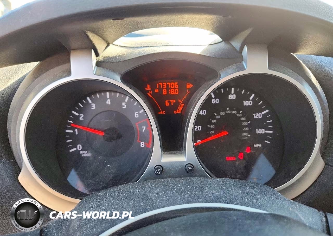2011 Nissan Juke S VIN:JN8AF5MR3BT005398 - 9