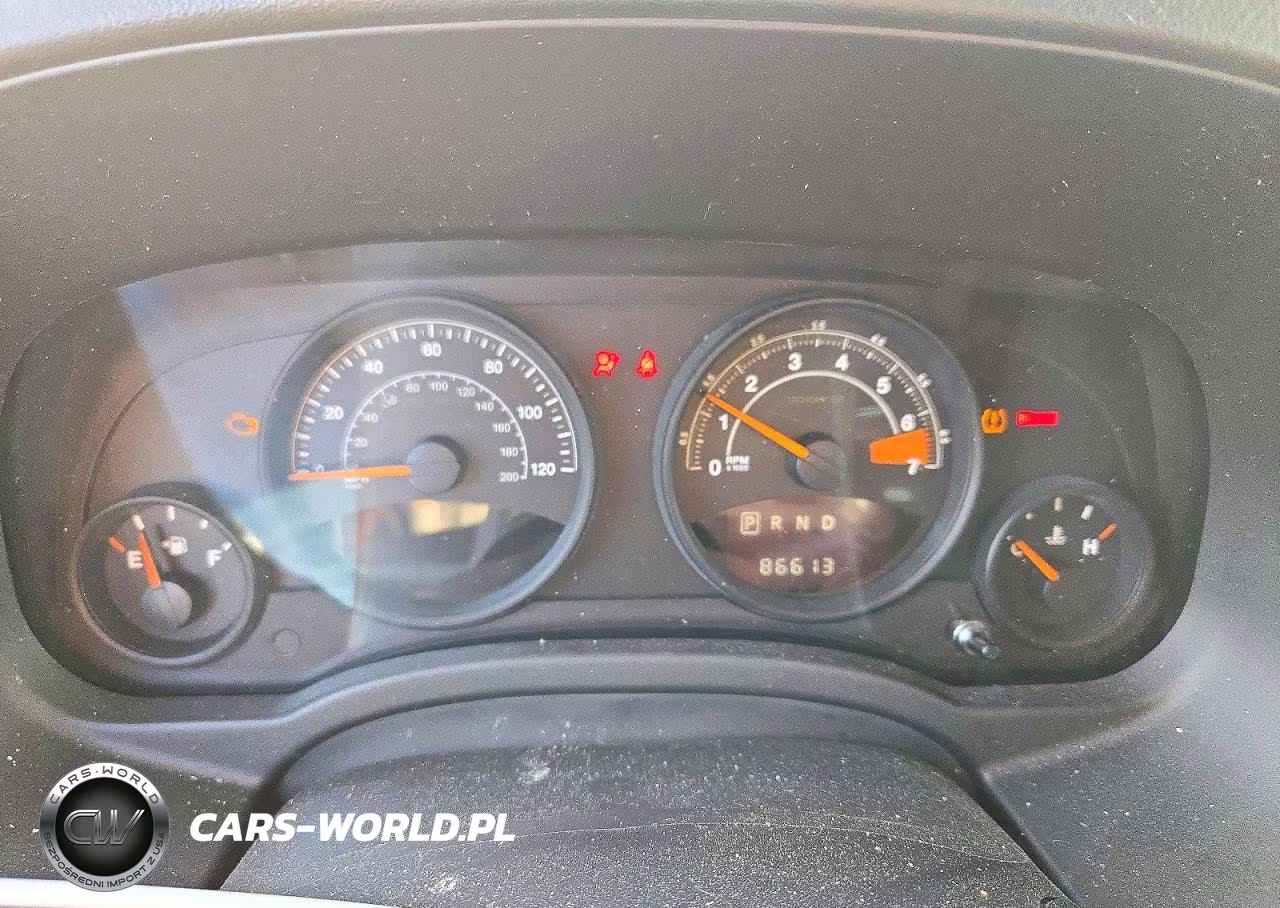 2015 Jeep Patriot Latitude VIN:1C4NJRFB5FD418099 - 9