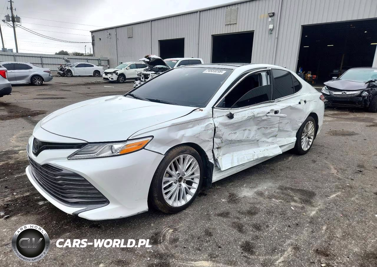 2019 Toyota Camry Xle VIN:4T1B11HK1KU713871 - 1