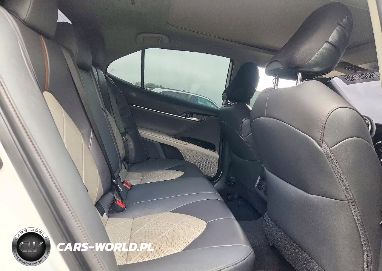 2019 Toyota Camry Xle VIN:4T1B11HK1KU713871 - 10