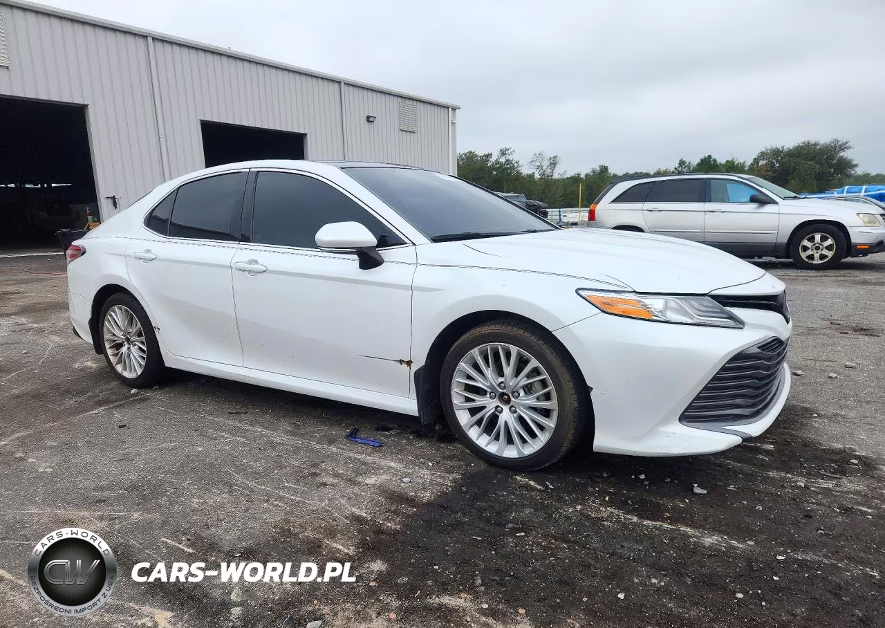 2019 Toyota Camry Xle VIN:4T1B11HK1KU713871 - 4