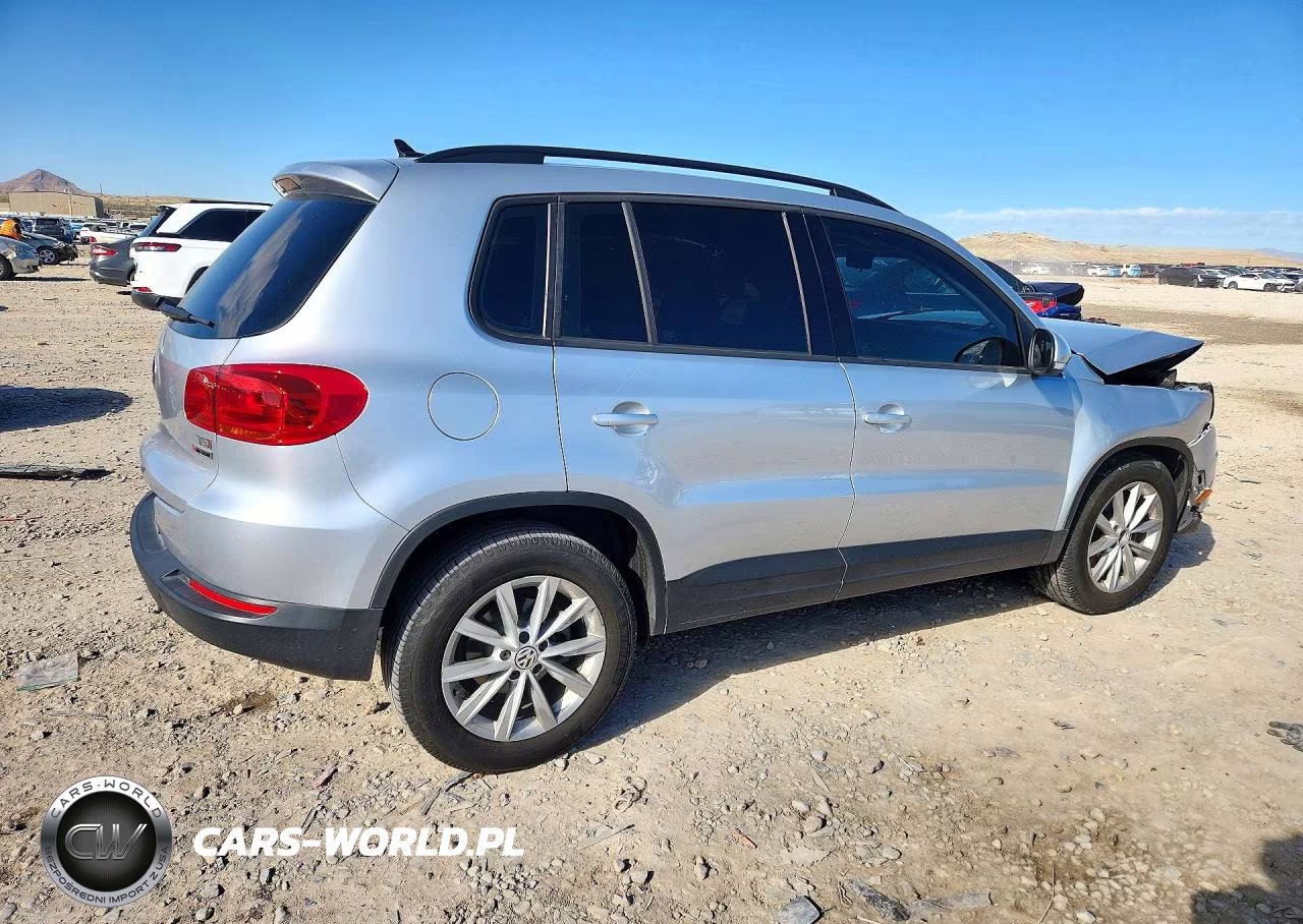 2018 Volkswagen Tiguan Limited VIN:WVGBV7AX1JK004963 - 3
