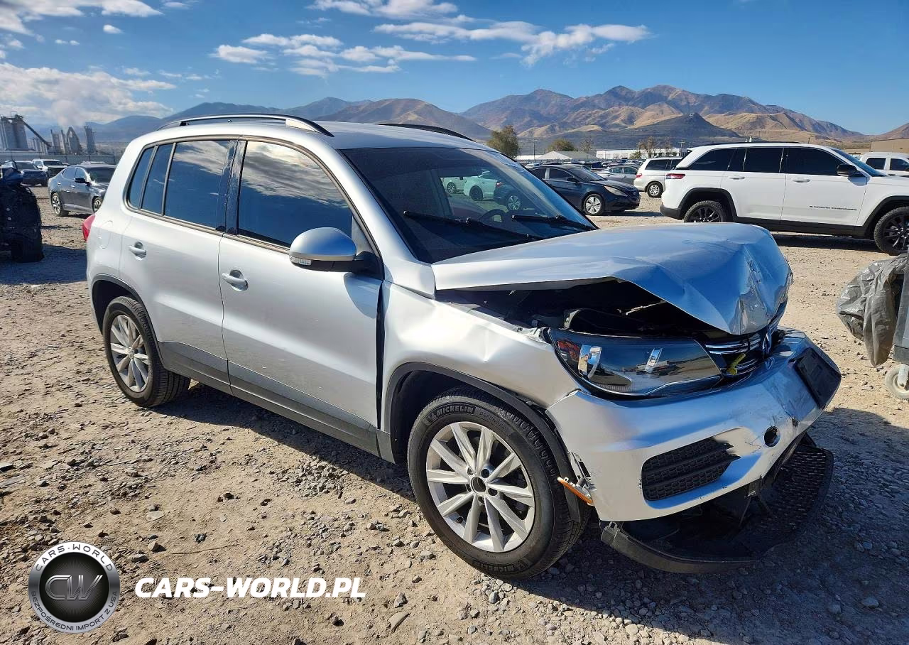 2018 Volkswagen Tiguan Limited VIN:WVGBV7AX1JK004963 - 4
