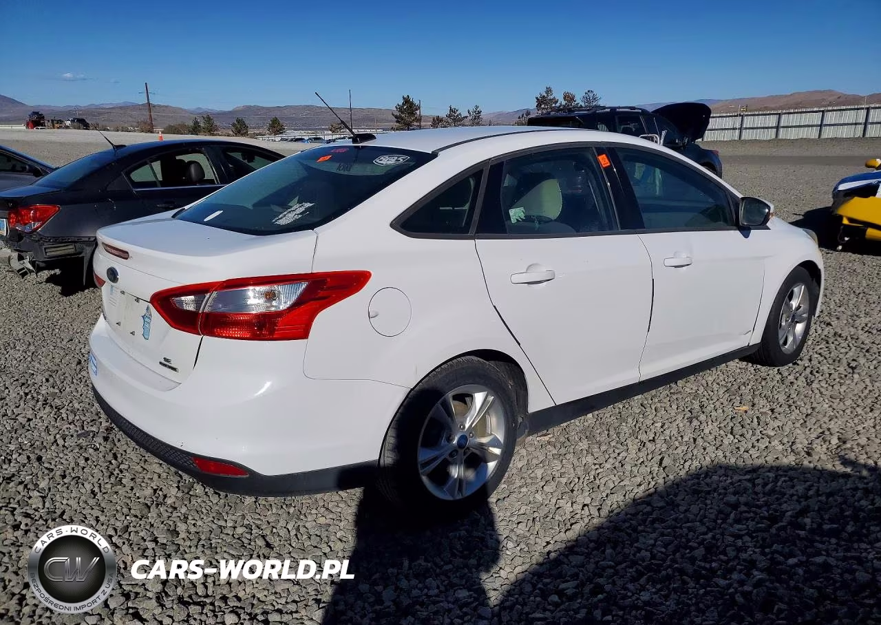 2014 Ford Focus Se VIN:1FADP3F20EL283714 - 3