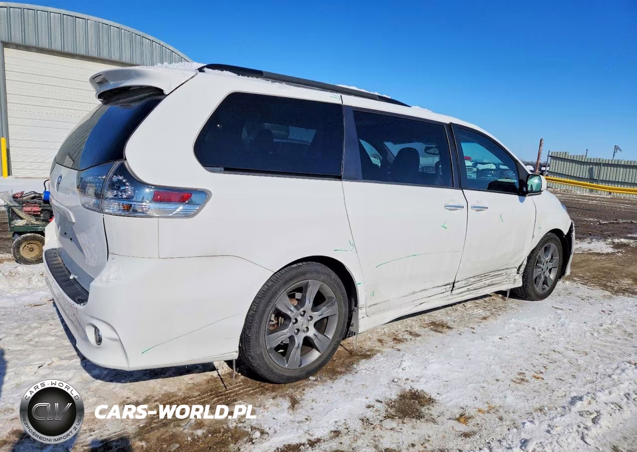 2015 Toyota Sienna Sport VIN:5TDXK3DC1FS545354 - 3