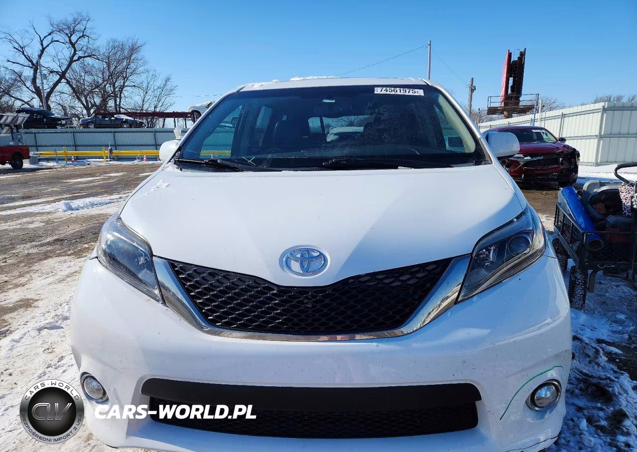 2015 Toyota Sienna Sport VIN:5TDXK3DC1FS545354 - 5
