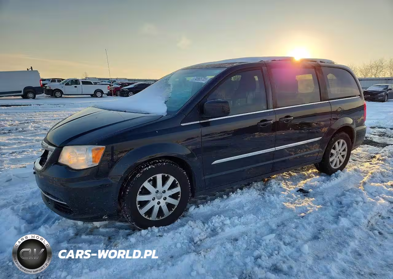 2015 Chrysler Town & Country Touring