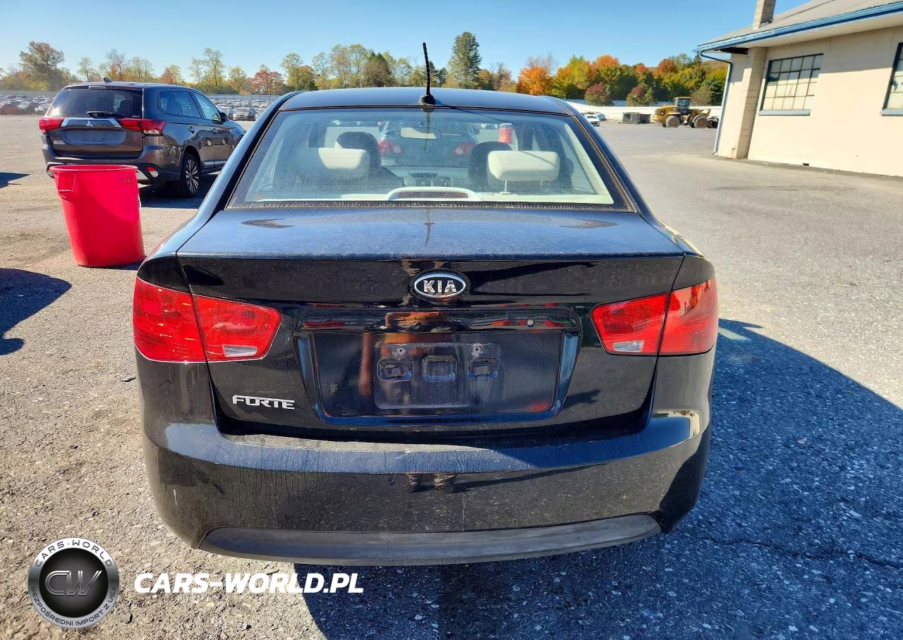 2010 Kia Forte Lx VIN:KNAFT4A29A5109826 - 6