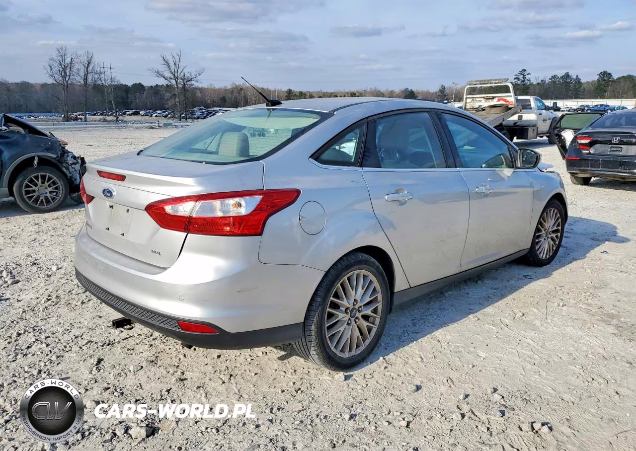 2012 Ford Focus Sel VIN:1FAHP3H23CL129994 - 3