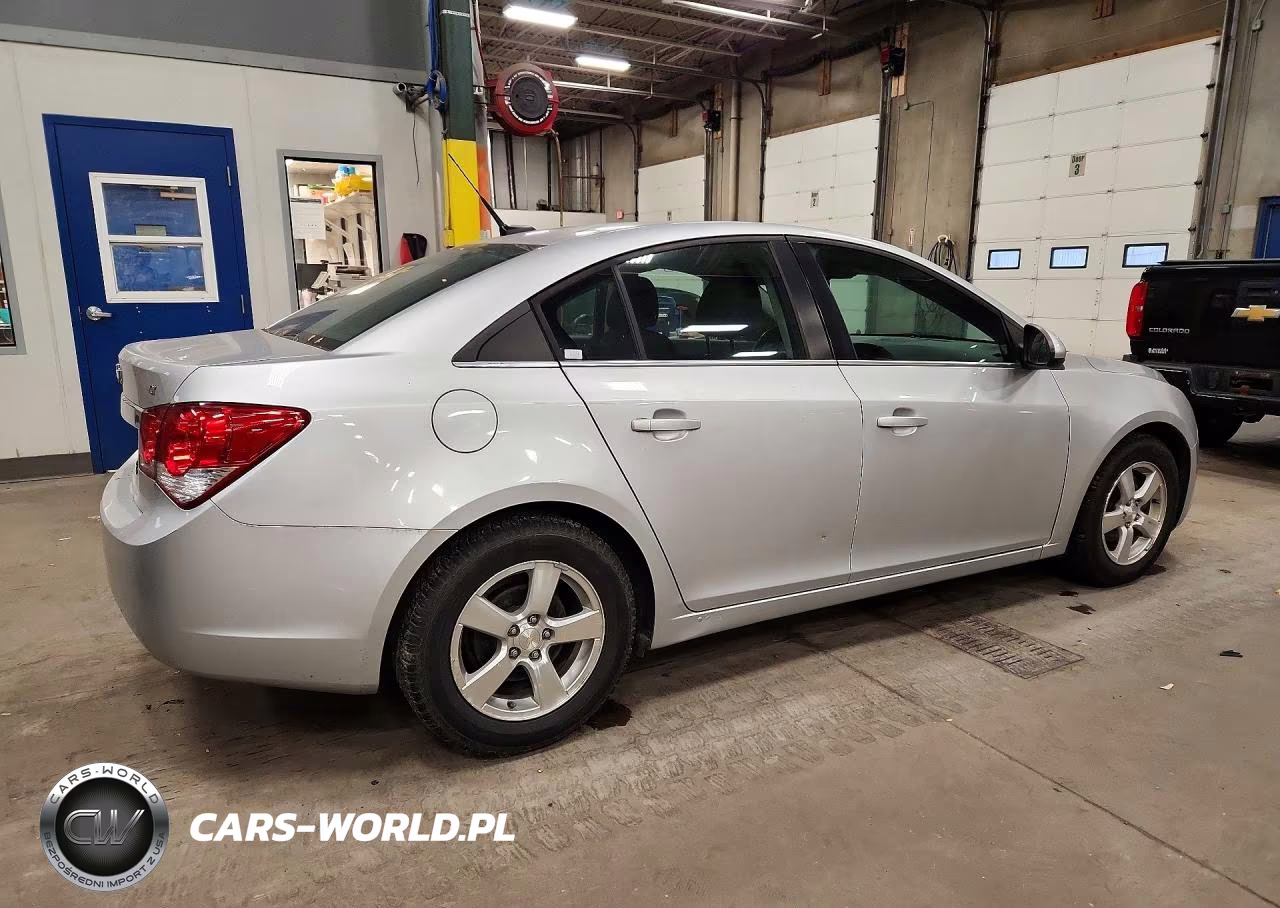 2014 Chevrolet Cruze Lt VIN:1G1PC5SBXE7154742 - 3