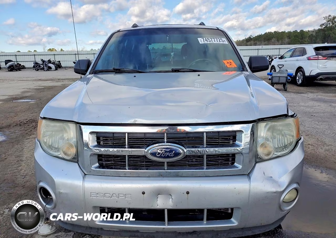 2012 Ford Escape Xlt VIN:1FMCU0D7XCKA17305 - 5