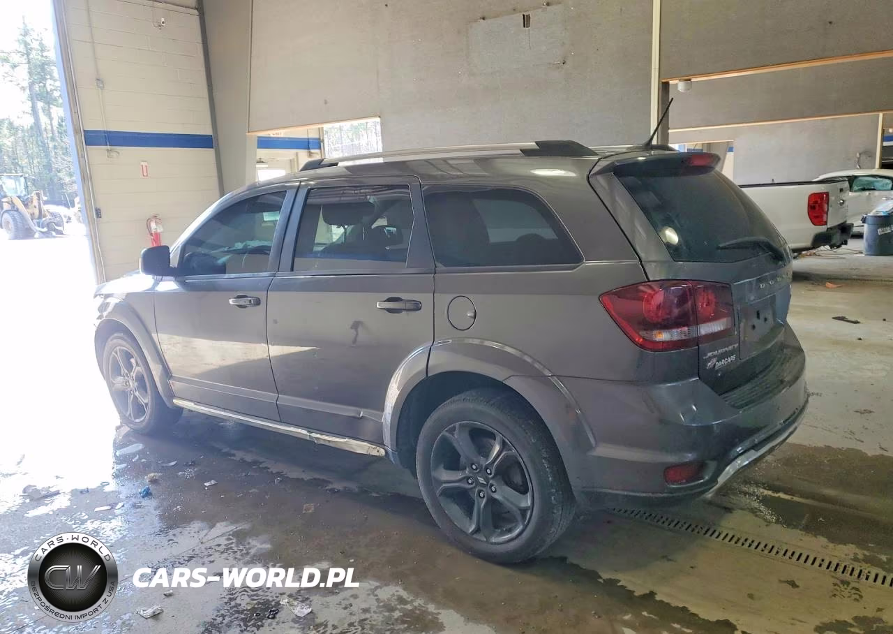 2018 Dodge Journey Crossroad VIN:3C4PDDGG6JT296787 - 2
