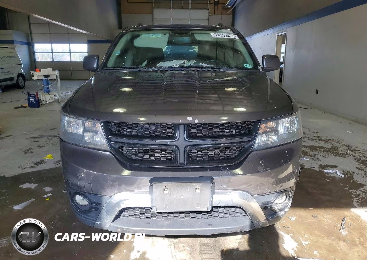 2018 Dodge Journey Crossroad VIN:3C4PDDGG6JT296787 - 5