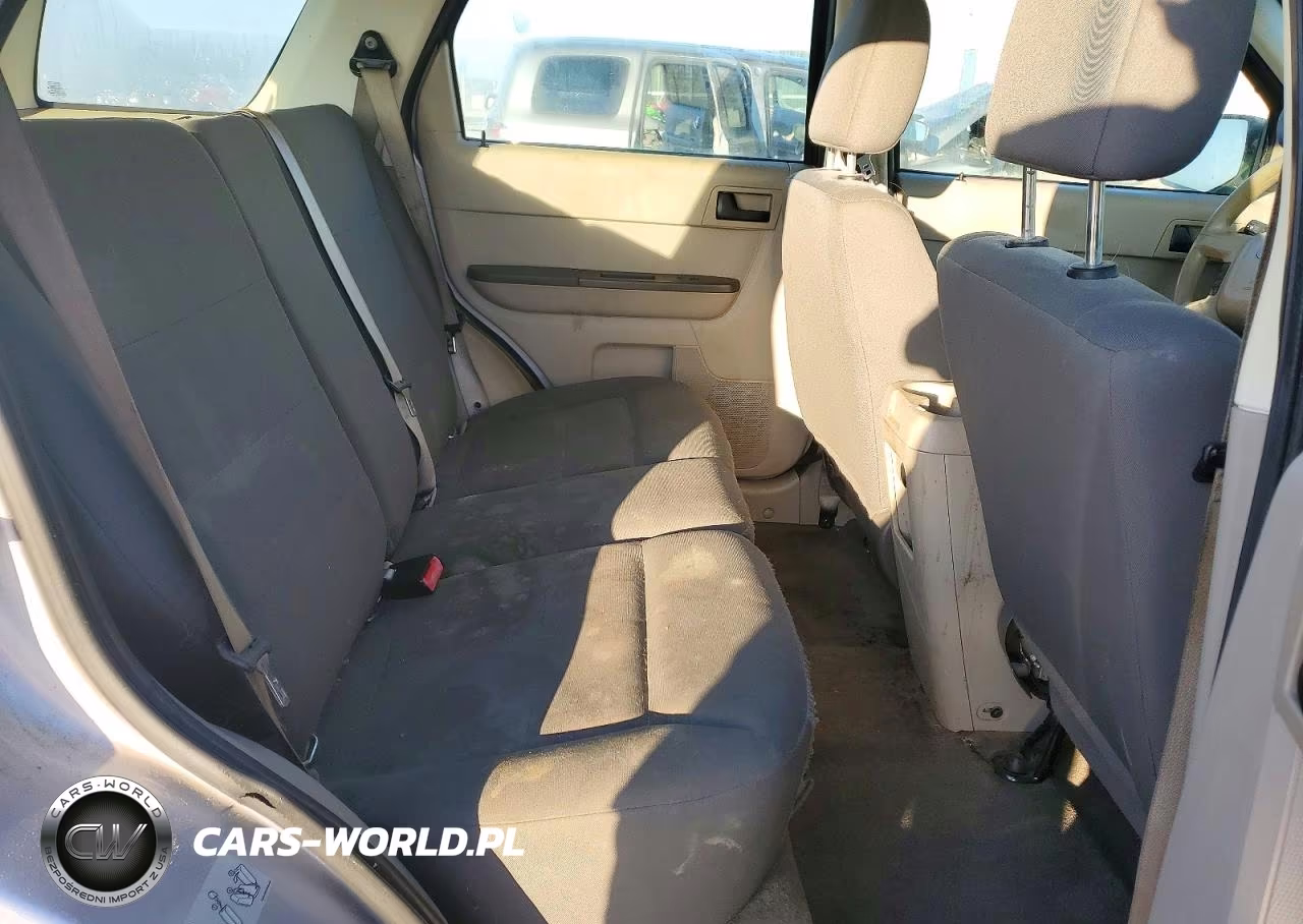 2011 Ford Escape Xls VIN:1FMCU0C73BKC41466 - 11