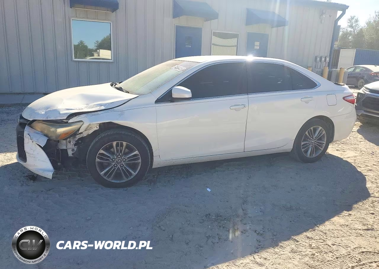 2016 Toyota Camry Se – zdjęcie 1 z 13