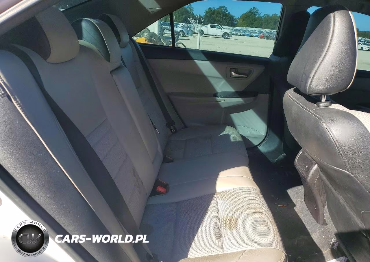 2016 Toyota Camry Se VIN:4T1BF1FK8GU208843 - 10