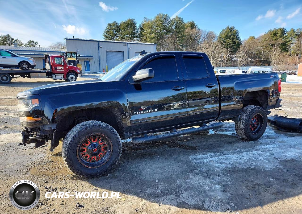2017 Chevrolet Silverado K1500 Lt VIN:1GCVKREC8HZ112981 - 1