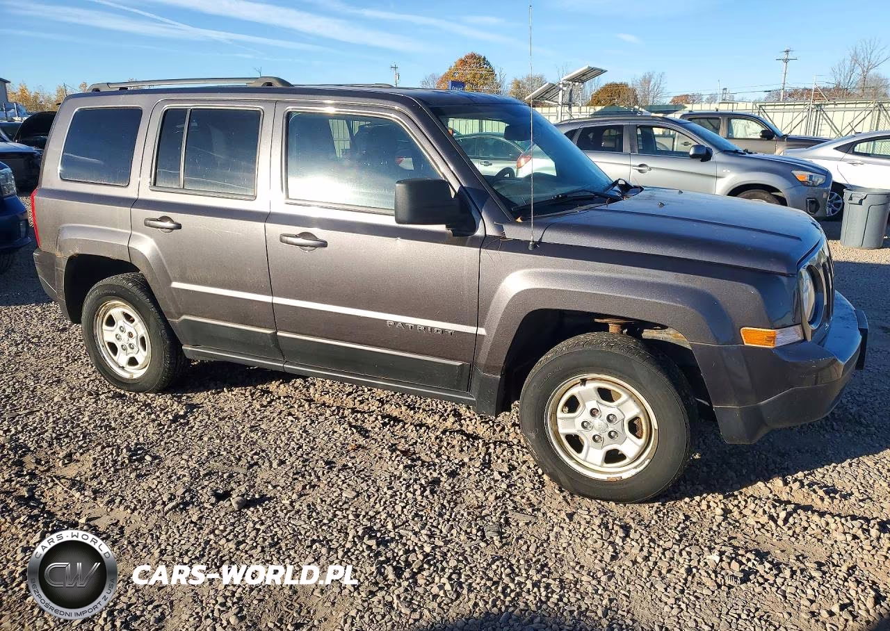 2016 Jeep Patriot Sport VIN:1C4NJRBB4GD632346 - 4