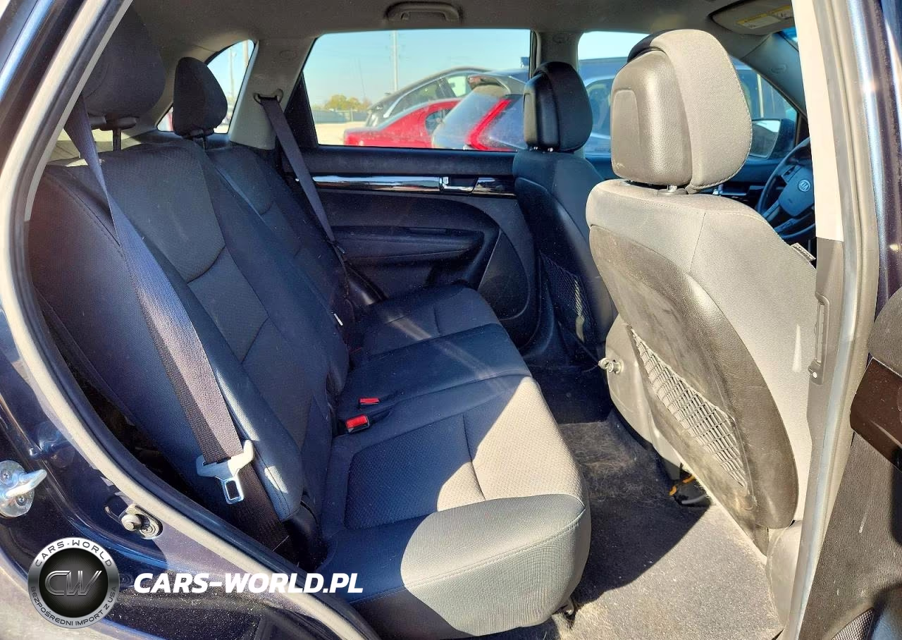 2013 Kia Sorento Lx VIN:5XYKT3A6XDG348781 - 11