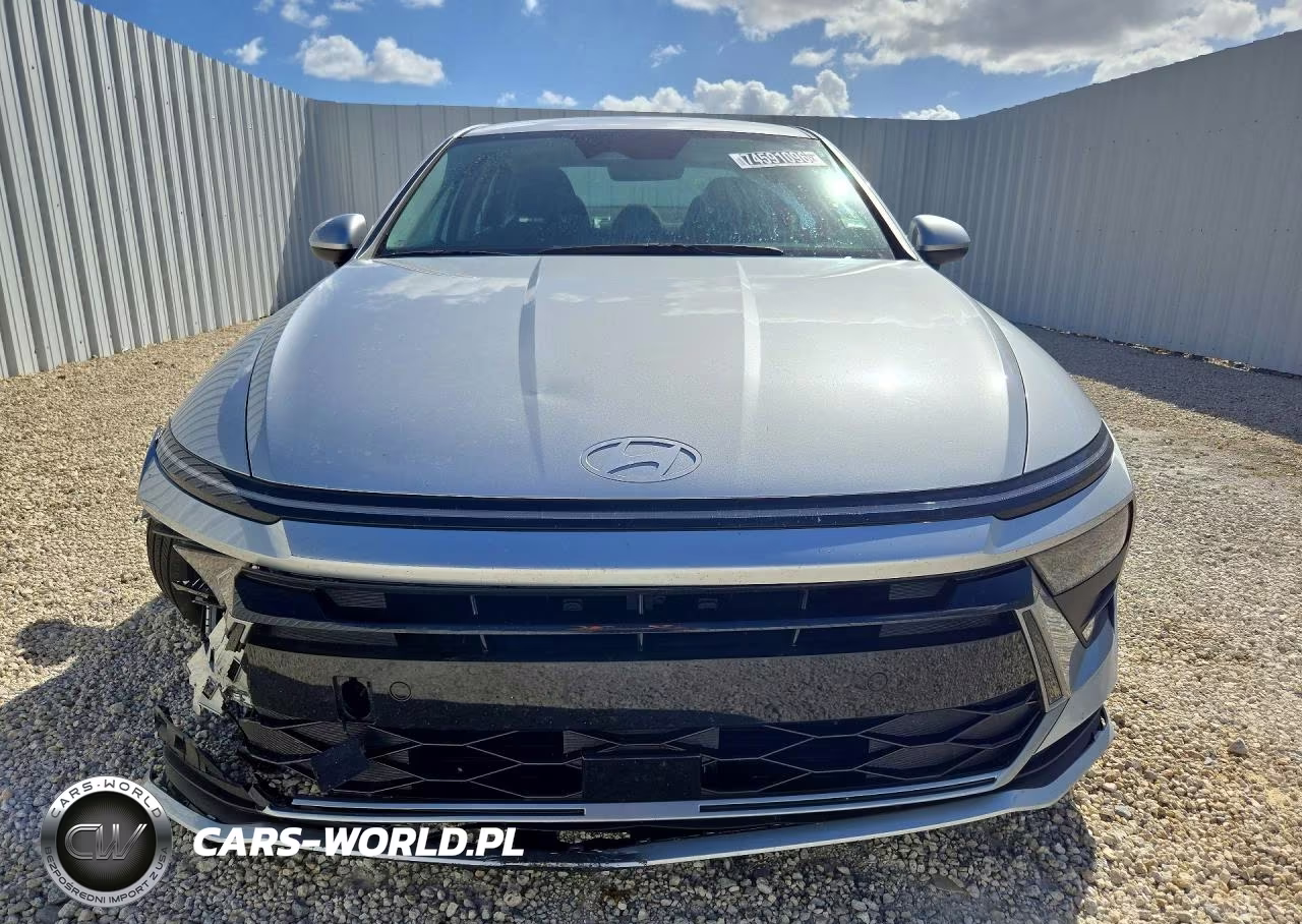 2026 Hyundai Sonata Hybrid Blue VIN:KMHL24JJ9TA144775 - 5