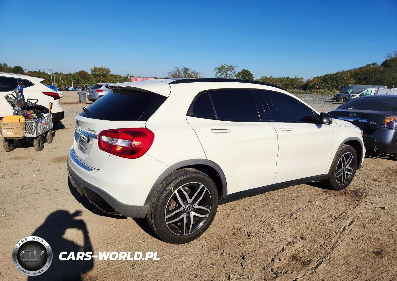 2018 Mercedes-Benz Gla 250 4Matic VIN:WDCTG4GB7JJ392181 - 3