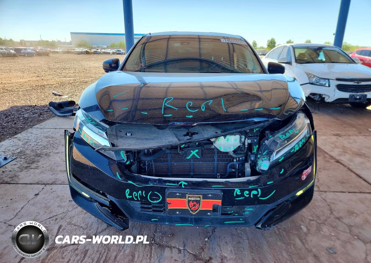 2018 Honda Clarity Touring VIN:JHMZC5F35JC004850 - 5