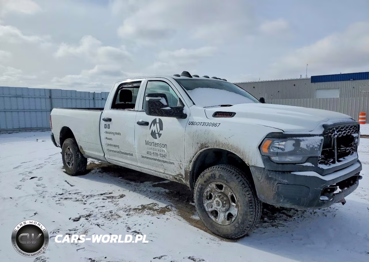 2024 Ram 3500 Tradesman VIN:3C63R3GJ3RG404896 - 4