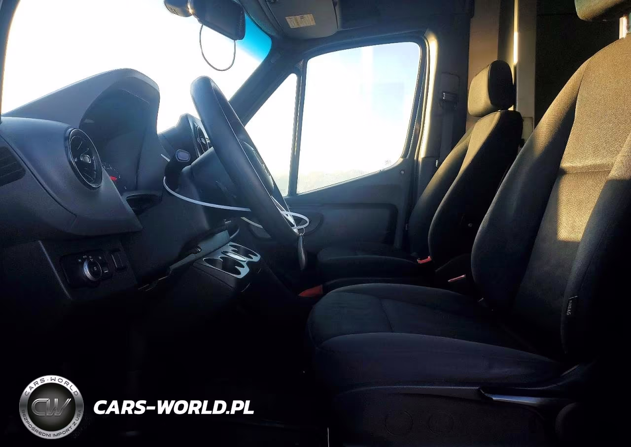 2019 Mercedes-Benz Sprinter 2500-3500 VIN:WD4PF1CDXKP120163 - 7
