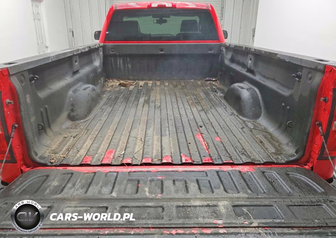 2018 Chevrolet Silverado C1500 VIN:1GCNCNEC2JZ136835 - 10