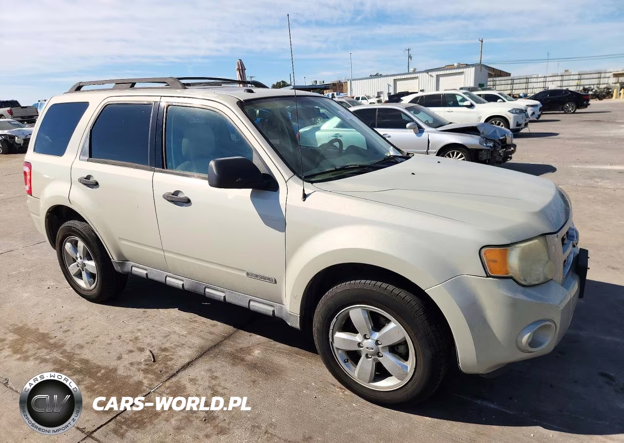 2008 Ford Escape Xlt VIN:1FMCU03108KB35738 - 4