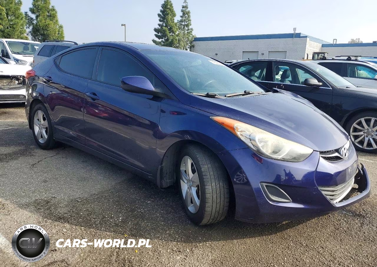 2013 Hyundai Elantra Gls VIN:5NPDH4AE4DH244612 - 4