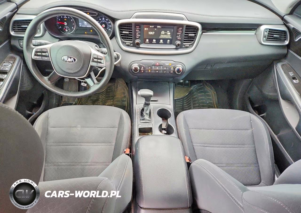 2019 Kia Sorento L VIN:5XYPG4A39KG592070 - 8