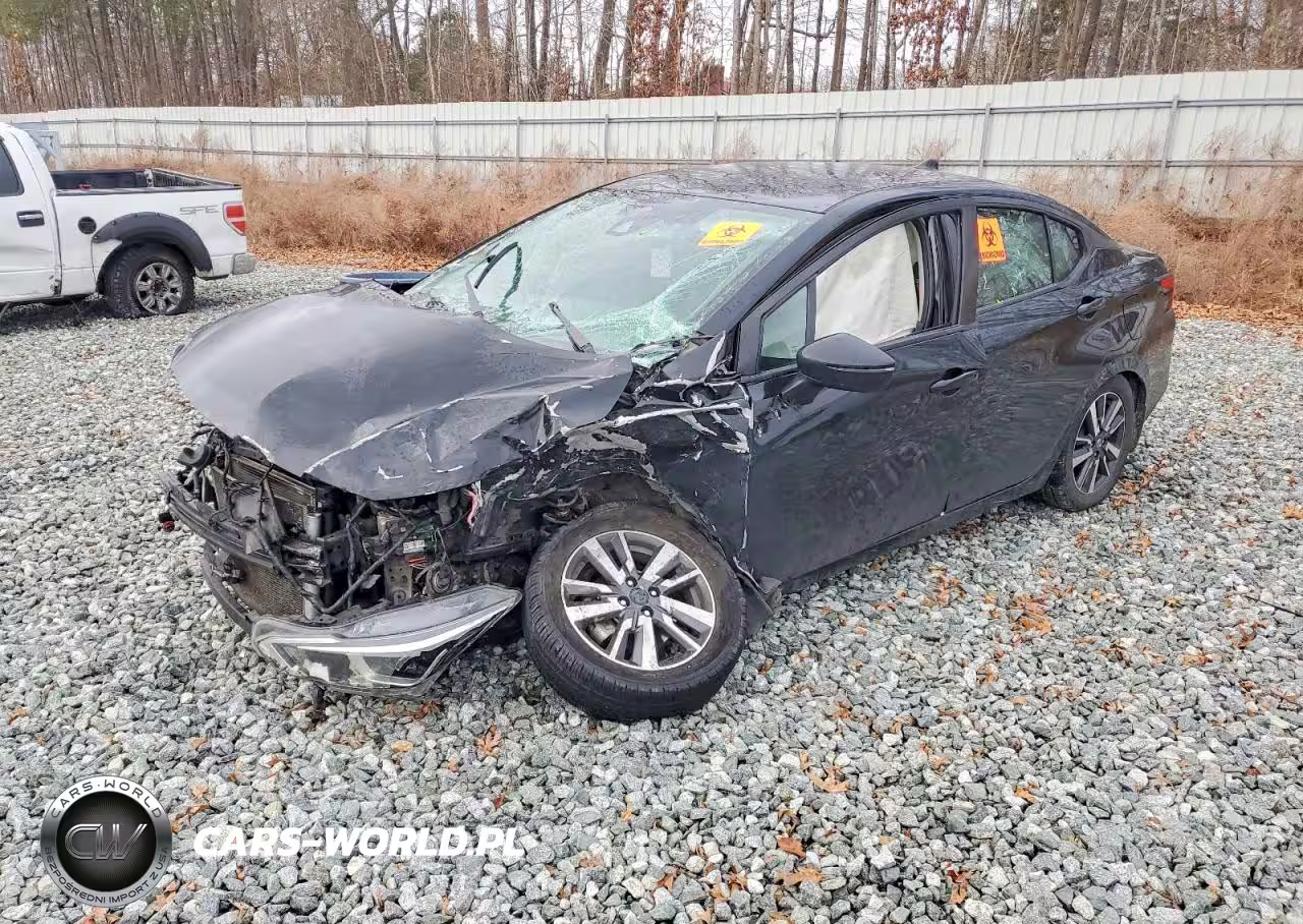 2020 Nissan Versa Sv
