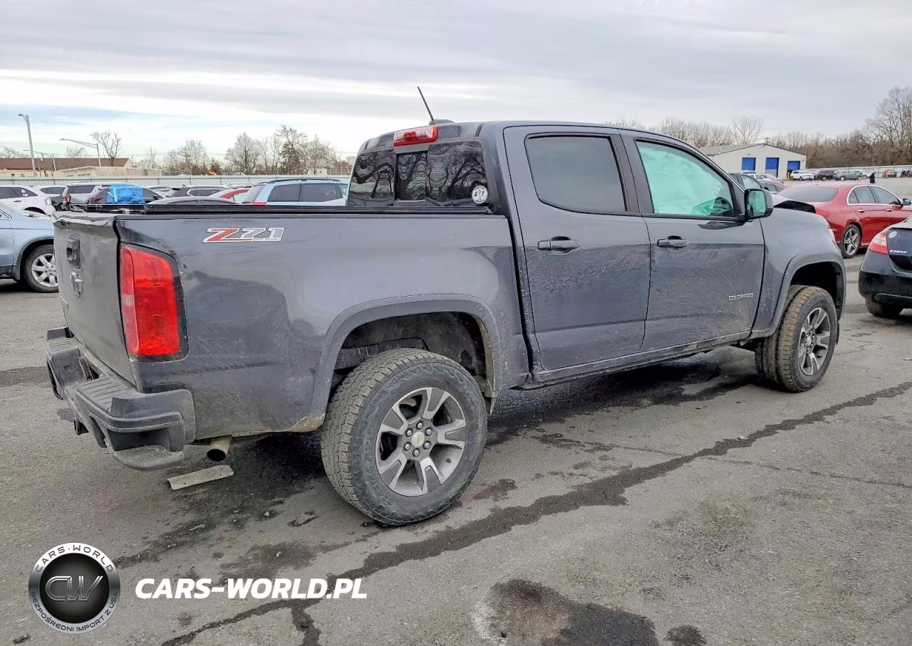2017 Chevrolet Colorado Z71 VIN:1GCGTDEN1H1257160 - 3