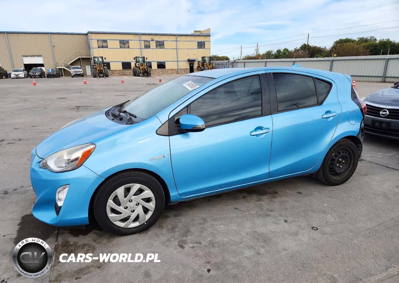 2015 Toyota Prius C Two – zdjęcie 1 z 12