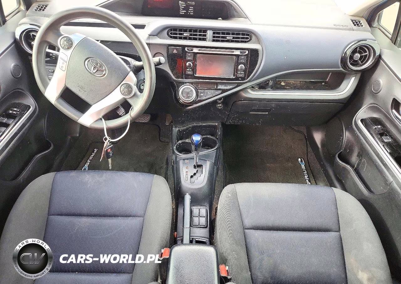 2015 Toyota Prius C Two VIN:JTDKDTB37F1108415 - 8