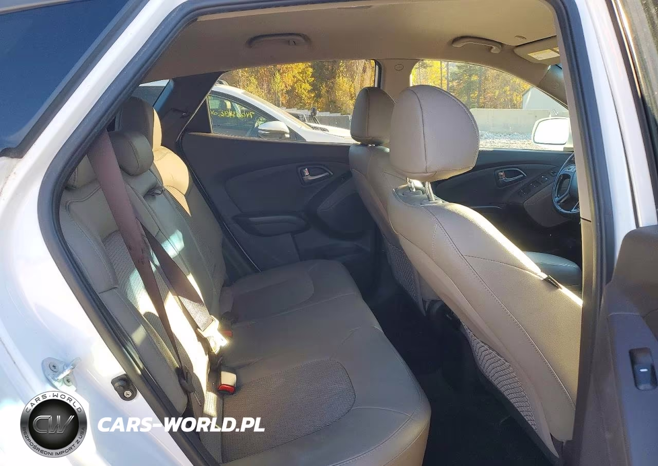 2015 Hyundai Tucson Se VIN:KM8JUCAGXFU971364 - 11