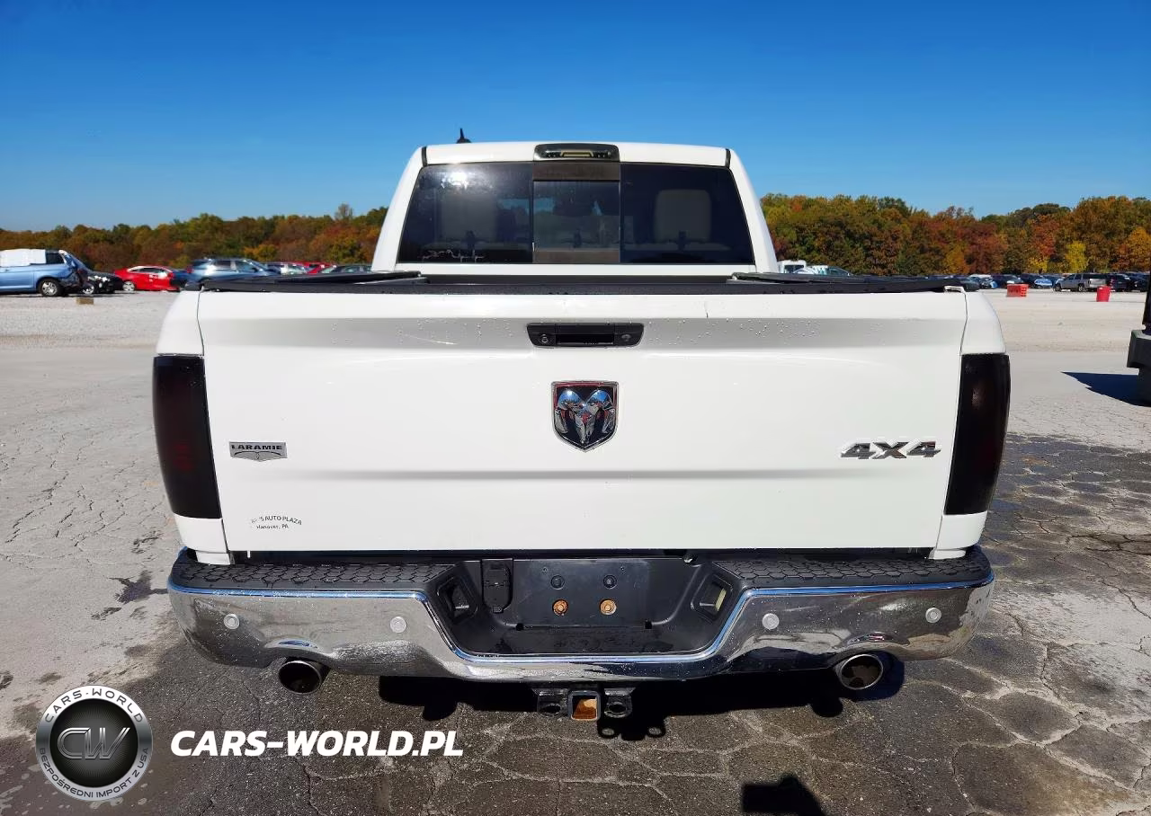 2015 Ram 1500 Laramie VIN:1C6RR7NT7FS512030 - 6