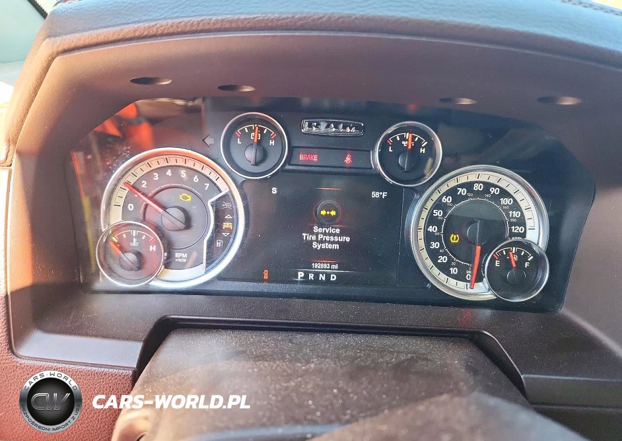 2015 Ram 1500 Laramie VIN:1C6RR7NT7FS512030 - 9