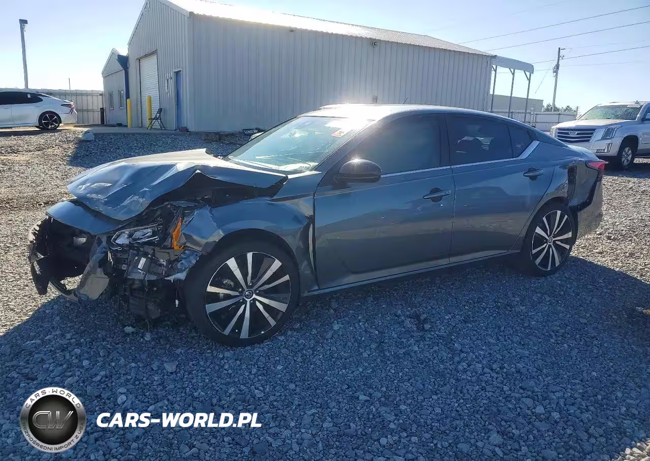 2021 Nissan Altima 2.5 Sr