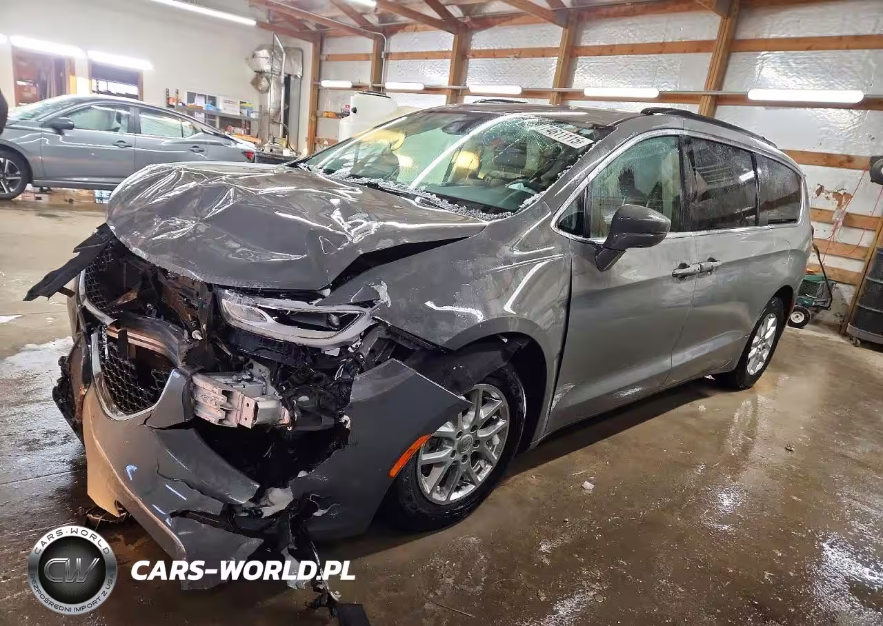 2022 Chrysler Pacifica Touring L