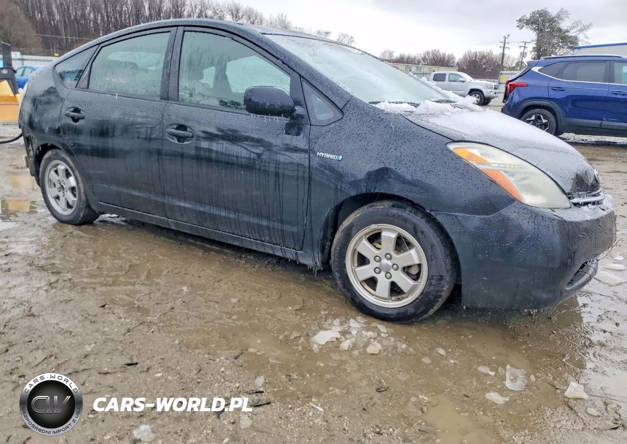 2008 Toyota Prius VIN:JTDKB20UX83360999 - 4