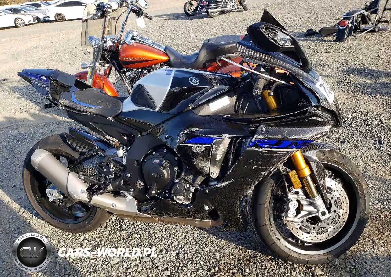 2024 Yamaha Yzfr1M C