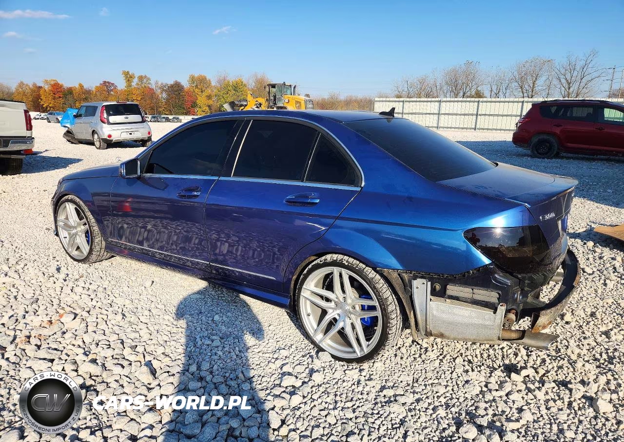 2012 Mercedes-Benz C 300 4Matic VIN:WDDGF8BB2CA712816 - 2