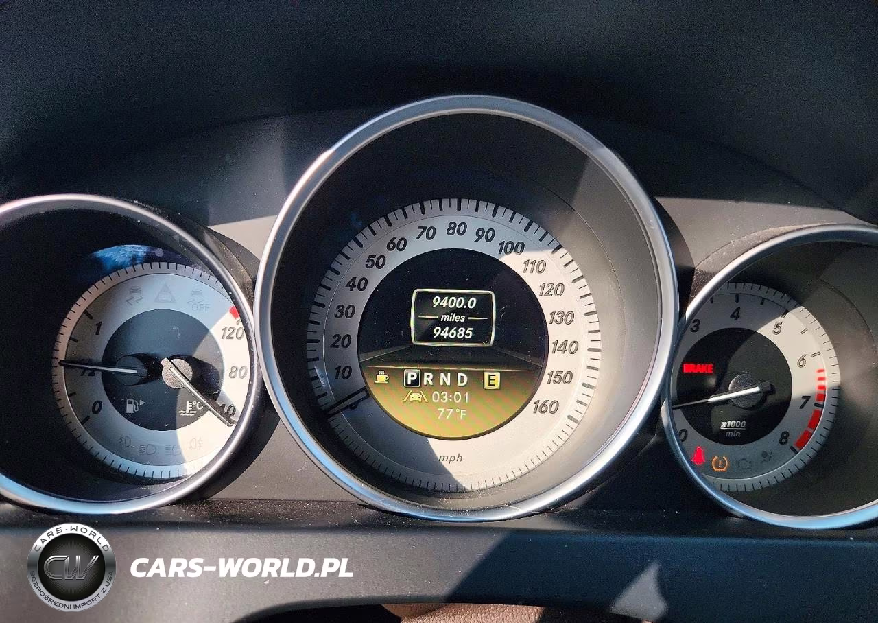 2012 Mercedes-Benz C 300 4Matic VIN:WDDGF8BB2CA712816 - 9