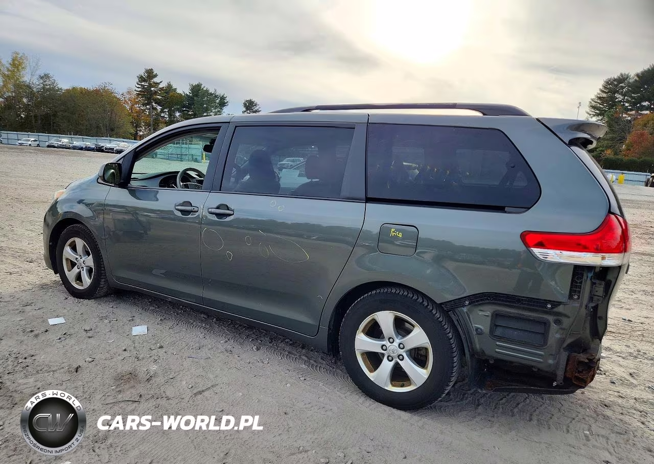 2013 Toyota Sienna Le VIN:5TDKK3DCXDS396594 - 2