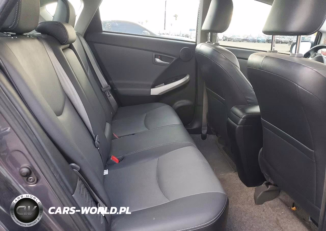 2014 Toyota Prius Plug-In Hybrid Advanced VIN:JTDKN3DP2E3051802 - 10